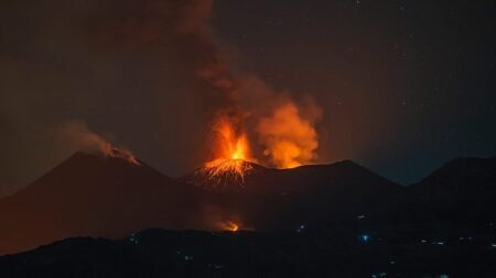 Etna erupts again: chaos at Catania airport, risk of higher air fares