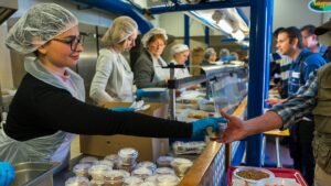 Video. France’s €1 student meals put pressure on canteens