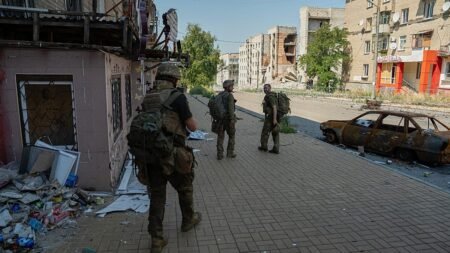 Ukrainian army pushes back Russian troops near Lyman, bloggers say Ukrainian army pushes back Russian troops near Lyman, bloggers say