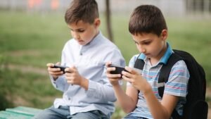 Can the EU protect kids from the dangers of social media? Can the EU protect kids from the dangers of social media?