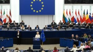 EU moves toward restricting social media access for under-15s