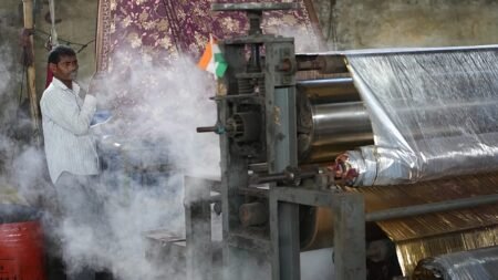 EU’s green fashion rules face test as global emissions rise 6.3%