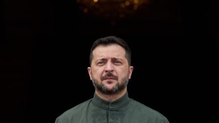 Zelenskyy warns ‘Russian airspace will effectively be closing’ Zelenskyy warns ‘Russian airspace will effectively be closing’