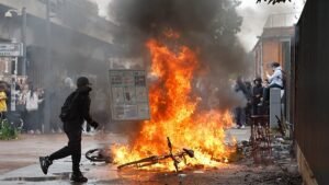 French students clash with police as school blockades intensify