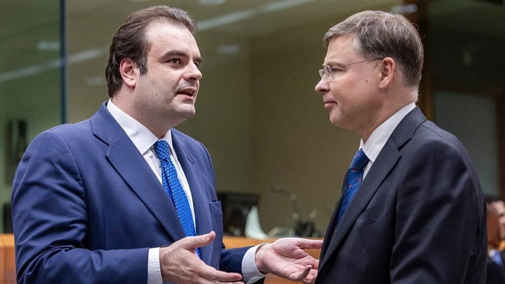 EU weighs windfall taxes on energy firms amid growing economic strain