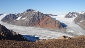 EU eyes Arctic resources to cut dependence on China