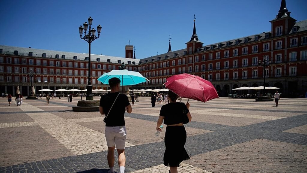 Spain matches September heat record at 45.7C