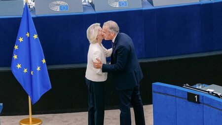 Bruised by Trump, EU and Canada find solace in each other’s arms Bruised by Trump, EU and Canada find solace in each other’s arms