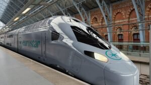 Eurostar’s new trains will feature double-decker cocktail bars Eurostar’s new trains will feature double-decker cocktail bars