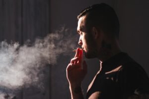 Smoking is making you lonely: study