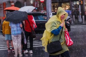 Nor’easter will slam parts of NYC-area with coastal flooding and wild winds this weekend: forecasters