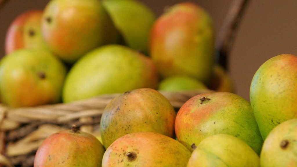 Walmart mangoes recalled over potential salmonella contamination Walmart mangoes recalled over potential salmonella contamination