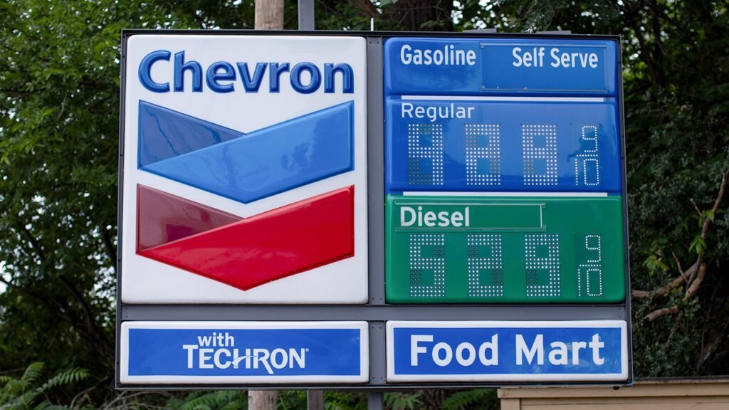 Oil giant Chevron strikes agreement to expand Venezuela operations