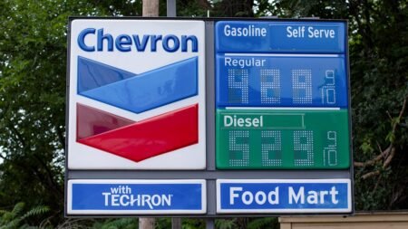 Oil giant Chevron strikes agreement to expand Venezuela operations
