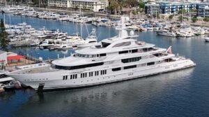 Mysterious 0M superyacht docks in LA with hidden name and magical connection Mysterious 0M superyacht docks in LA with hidden name and magical connection