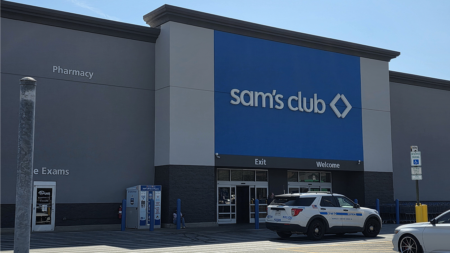 Stray bullet from nearby lounge fight kills Frito-Lay worker inside Sam’s Club Stray bullet from nearby lounge fight kills Frito-Lay worker inside Sam’s Club