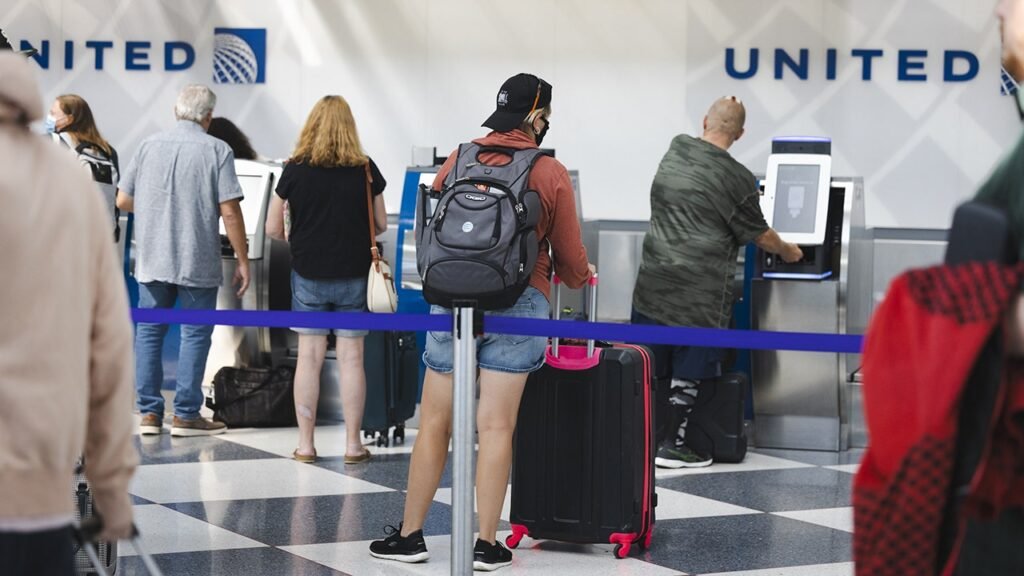 Americans splurged smarter this summer with micro-vacations and travel stacking Americans splurged smarter this summer with micro-vacations and travel stacking