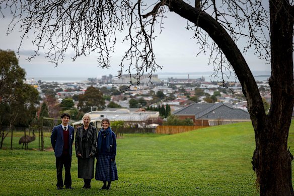 Kardinia International College principal Catherine Lockhart with students Sam ad Zahli.