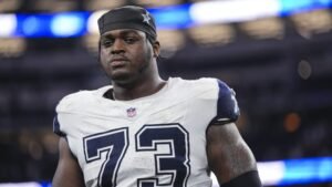 Dallas Cowboys All-Pro LG Tyler Smith To Miss 4-6 Weeks Due To Thumb Surgery