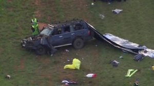 Two children dead, six injured in accident on Nerowie road in Parwan Two children dead, six injured in accident on Nerowie road in Parwan