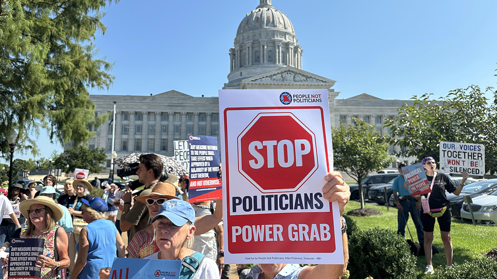 Missouri Supreme Court threatens secretary of state with contempt amid intensifying redistricting battle Missouri Supreme Court threatens secretary of state with contempt amid intensifying redistricting battle