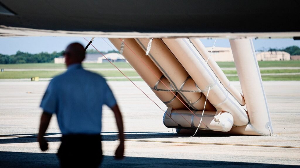 Emergency slide sparks questions on Trump’s new Air Force One before president reveals why Emergency slide sparks questions on Trump’s new Air Force One before president reveals why