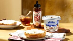 Kraft Heinz unveils new Philadelphia cream cheese flavors to win back shoppers Kraft Heinz unveils new Philadelphia cream cheese flavors to win back shoppers