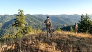 Savage bear attack leaves wounded Montana hunter with horrifying option Savage bear attack leaves wounded Montana hunter with horrifying option