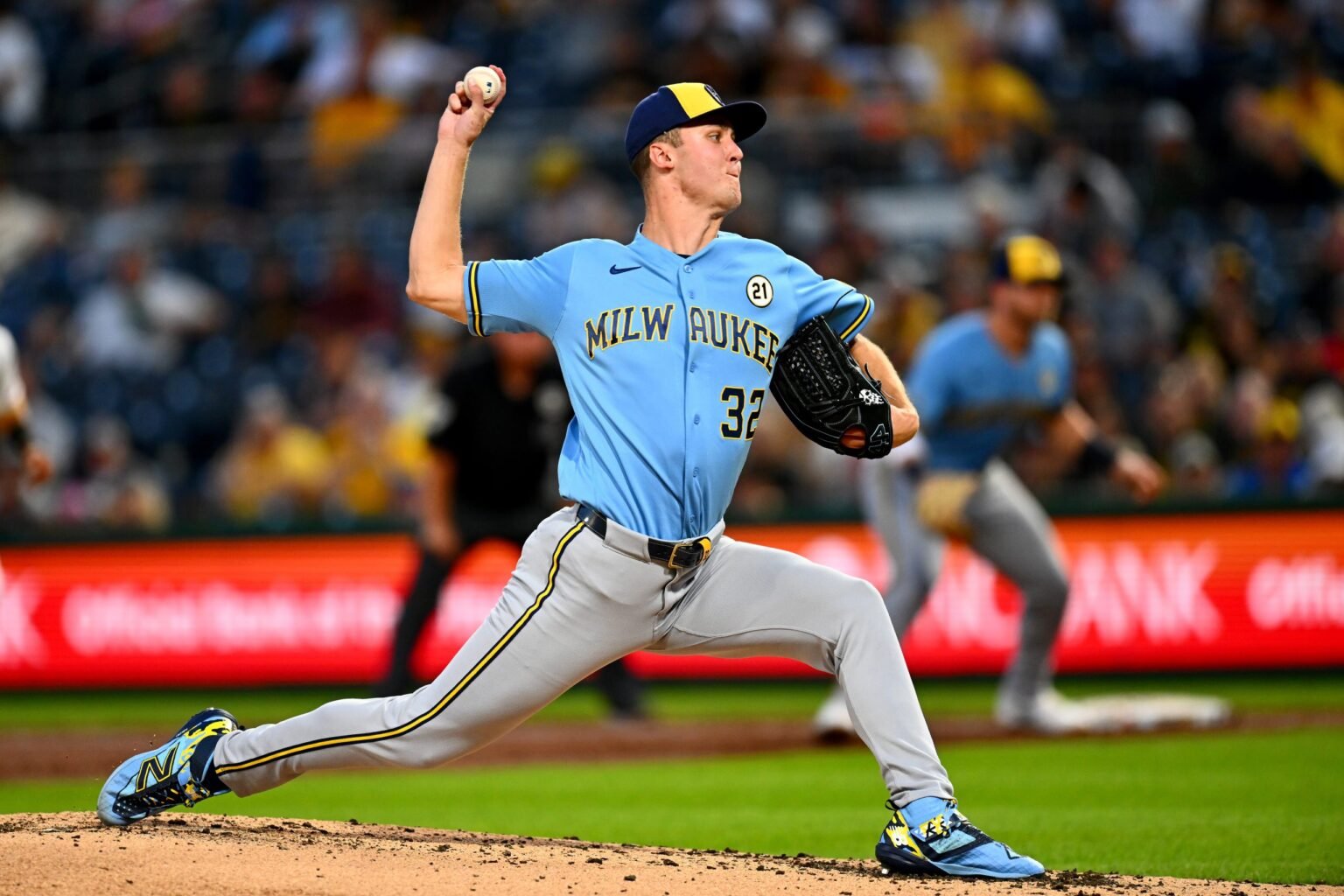Misiorowski Powers Brewers To A 4th Straight NL Central Title