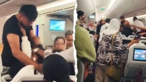 Midair brawl erupts on packed flight as screaming passengers jump from seats Midair brawl erupts on packed flight as screaming passengers jump from seats