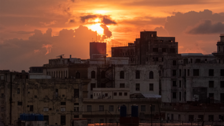Cuba plunges into total blackout as electrical grid collapses again, US Embassy warns Cuba plunges into total blackout as electrical grid collapses again, US Embassy warns