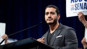 Michigan student confronts El-Sayed over Iran stance in tense exchange: ‘Do you stand with us?’ Michigan student confronts El-Sayed over Iran stance in tense exchange: ‘Do you stand with us?’