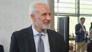 Peter Schiff predicts economic ‘downturn,’ higher oil prices: ‘I don’t think it’s over’