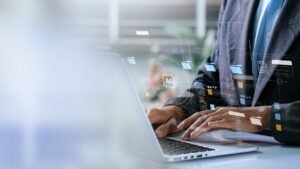 Overreliance on AI could replace ‘social intelligence’ in the workplace, protocol expert warns