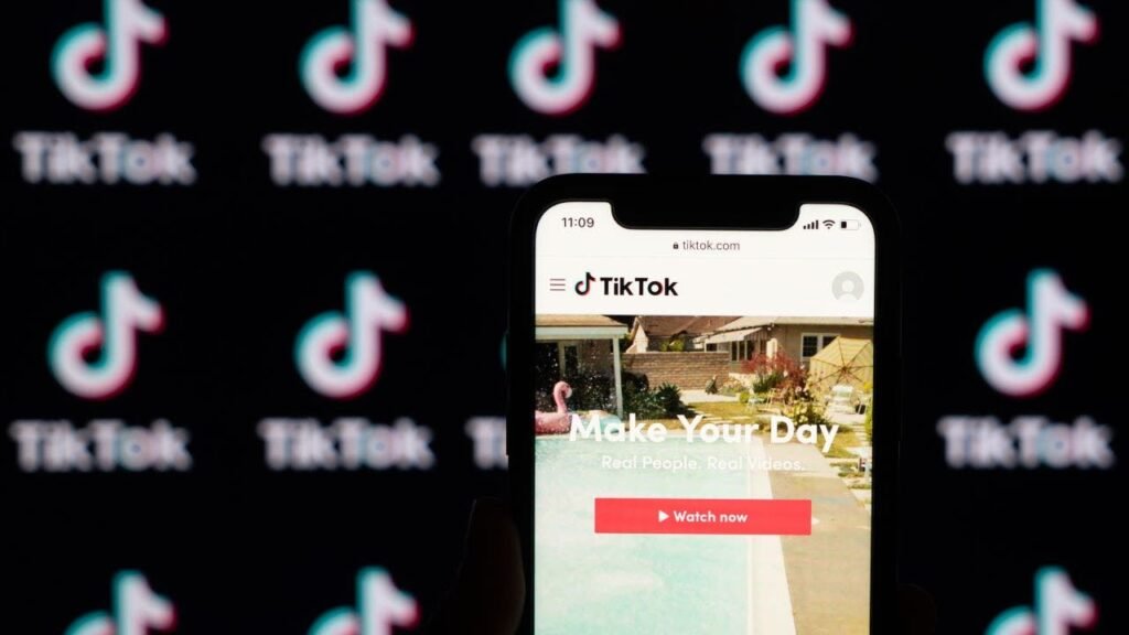 Alabama teens getting their own version of TikTok under sweeping 0M deal Alabama teens getting their own version of TikTok under sweeping 0M deal