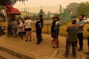 Narooma pay phone given heritage status for its role in Black Summer bushfires