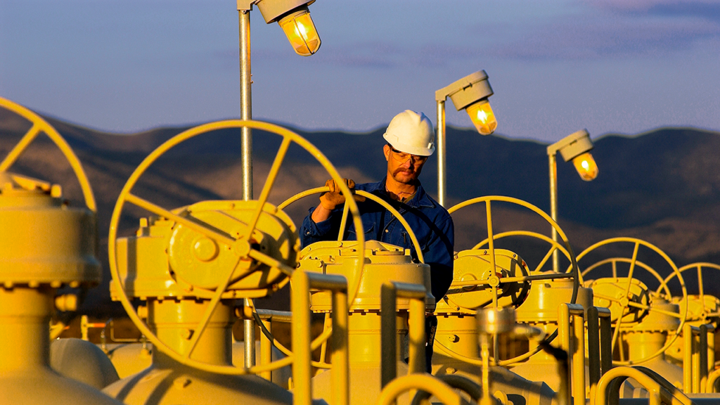 Energy CEO says Americans aren’t benefiting from low prices because of one major roadblock Energy CEO says Americans aren’t benefiting from low prices because of one major roadblock