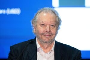 Richard White to receive industry award just months after ACCC raid