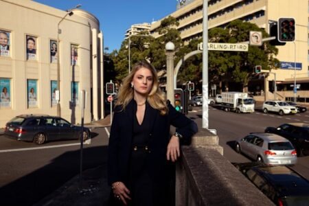 Plan to overturn Mayor Sarah Dixson backfires