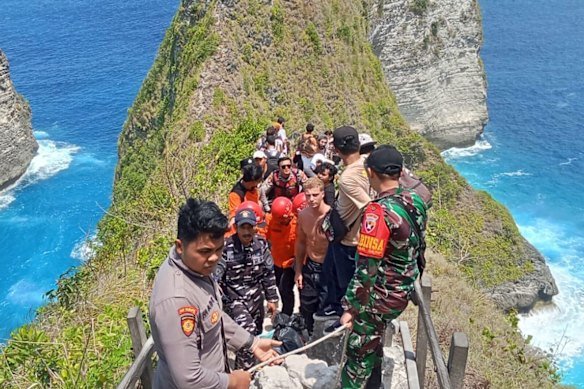 The body of the young Australian woman killed in a fall in Bali is recovered.