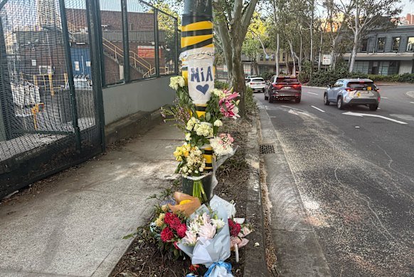 Tributes left in memory of Constable Mia Lay.