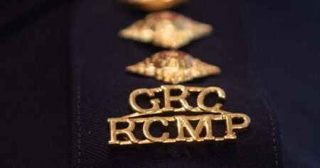 4 teens dead, 4 others sent to hospital after crash near Manitoba resort town