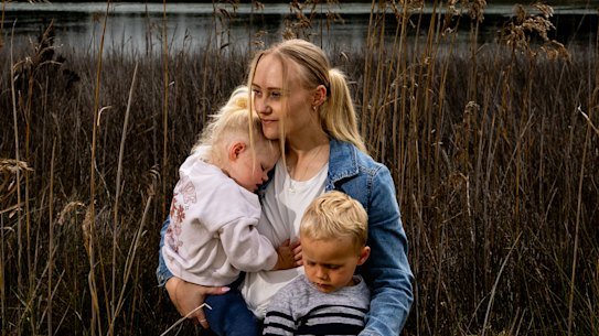 Alicia Woodfield with her children Archie and Cleo.