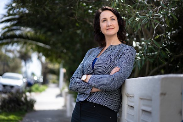 Jane Tiller found out people were choosing not to get genetically tested in case it led insurers to deny them coverage, even if that testing could lead to life-saving early interventions.