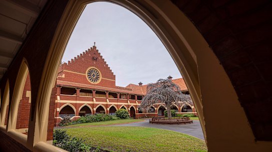 The quadrangle at Scotch College.