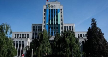 Azaroff exits Vancouver mayoral race, leaves Pete Fry as lone progressive