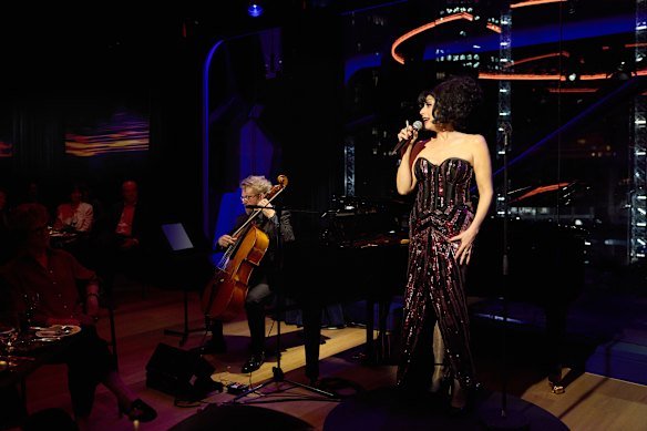 Meow Meow performing at a preview performance at The Beacon.