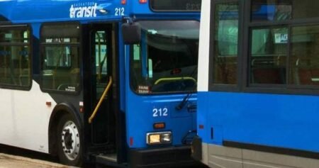 Saskatoon’s approved First Avenue bus plans may ‘negatively impact’ businesses, says advocates Saskatoon’s approved First Avenue bus plans may ‘negatively impact’ businesses, says advocates