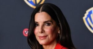I Don’t Usually Like Plaid Shirts, but Sandra Bullock’s Rich-Girl Version Is Making Me Reconsider I Don’t Usually Like Plaid Shirts, but Sandra Bullock’s Rich-Girl Version Is Making Me Reconsider