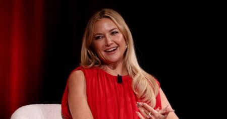 Kate Hudson Revived the ‘Ugly’ Shoe Trend With This Easy, Comfy Slip-on Style Kate Hudson Revived the ‘Ugly’ Shoe Trend With This Easy, Comfy Slip-on Style